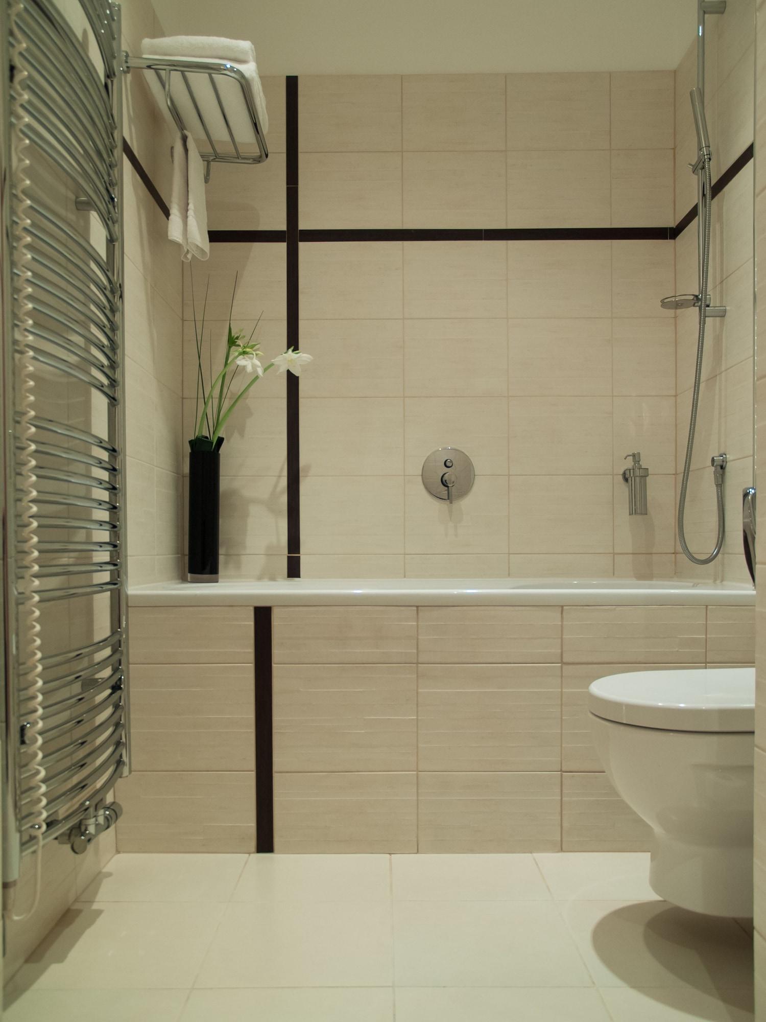 Design Merrion Hotel Praha Bagian luar foto